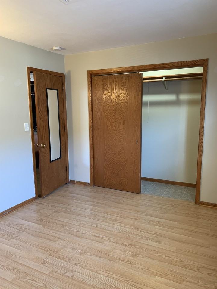 Jono Square LLC - Photo 7 of 13