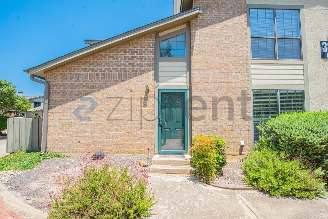 334 W Harwood Rd #A - Photo 2 of 17