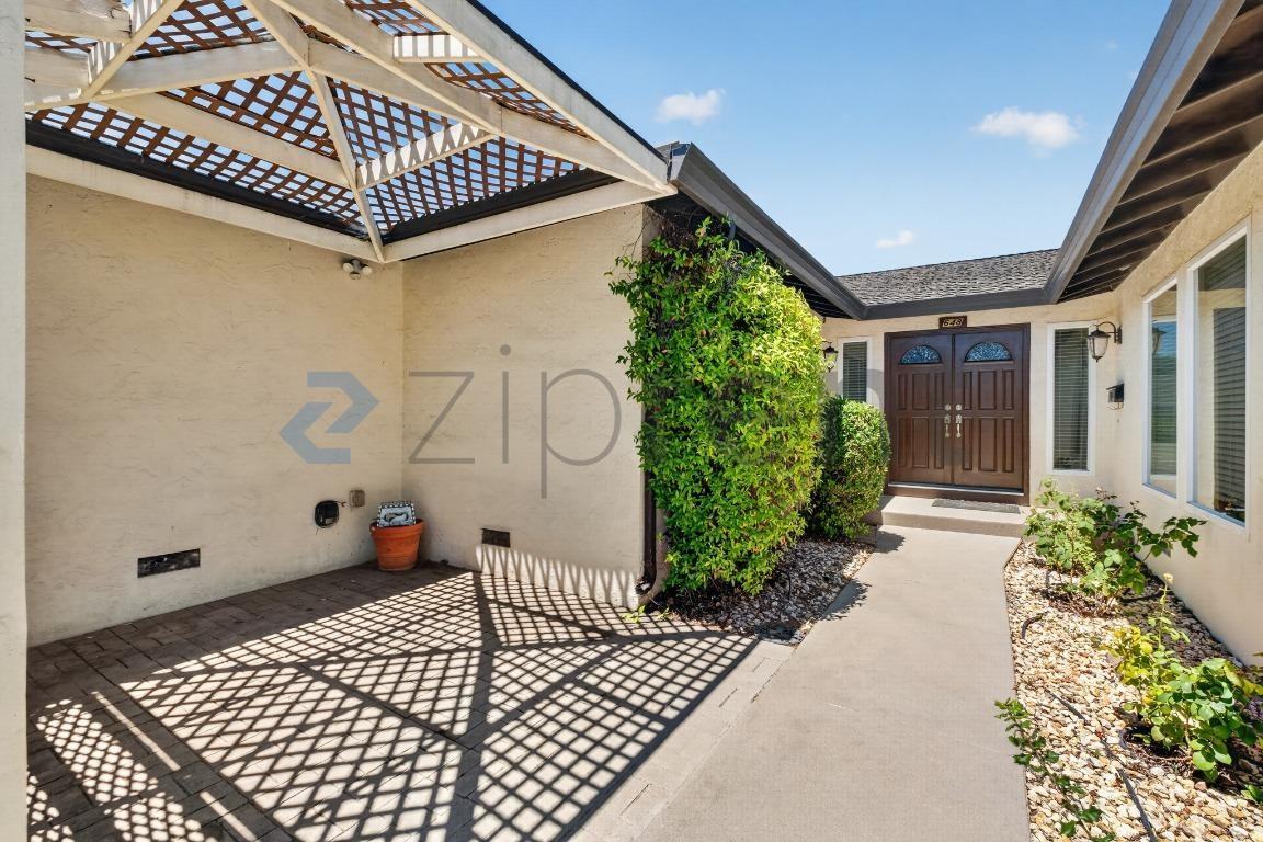 648 San Lorenzo St - Photo 6 of 31