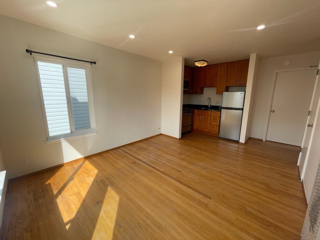 1332 California St #8 - Photo 3 of 22
