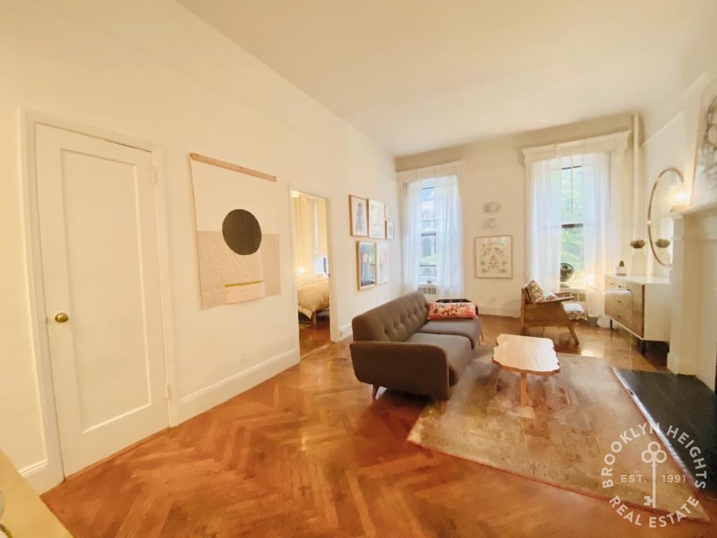 40 8th Ave #3F - Photo 5 of 11