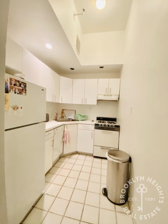 40 8th Ave #3F - Photo 6 of 11