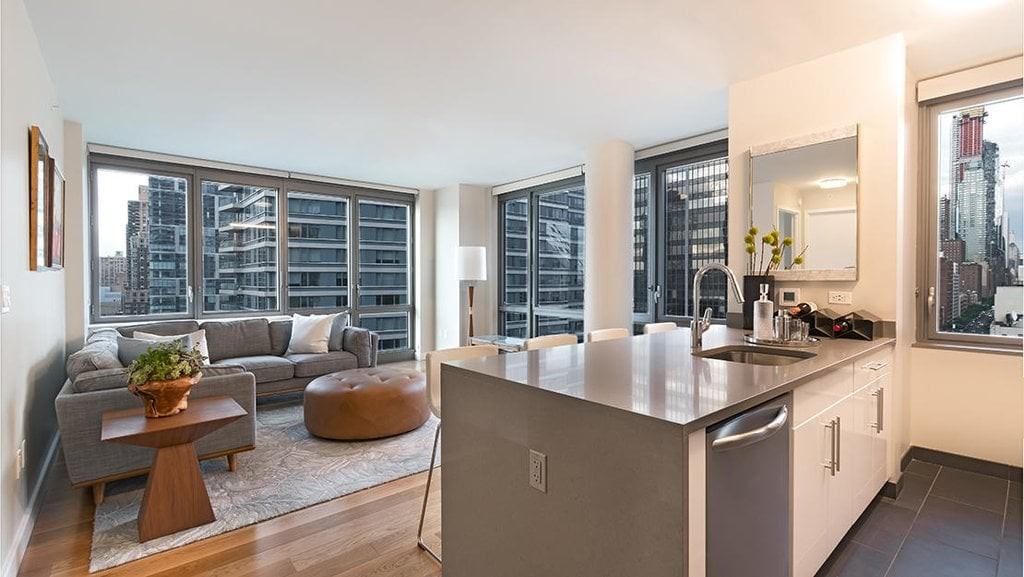 W 57th St #630 - Photo 2 of 17
