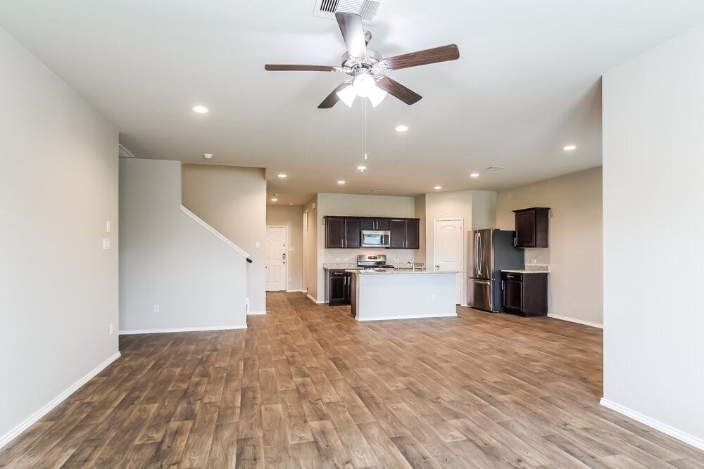 23426 Harrow Field Ln - Photo 5 of 17