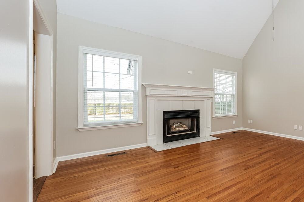 2306 Amber Glen Dr - Photo 4 of 17