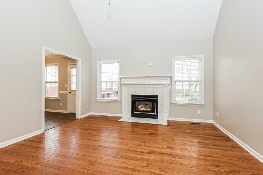 2306 Amber Glen Dr - Photo 5 of 17