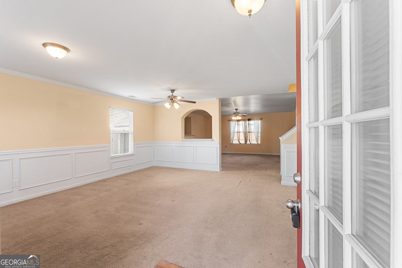 102 Steeple Ct - Photo 2 of 19