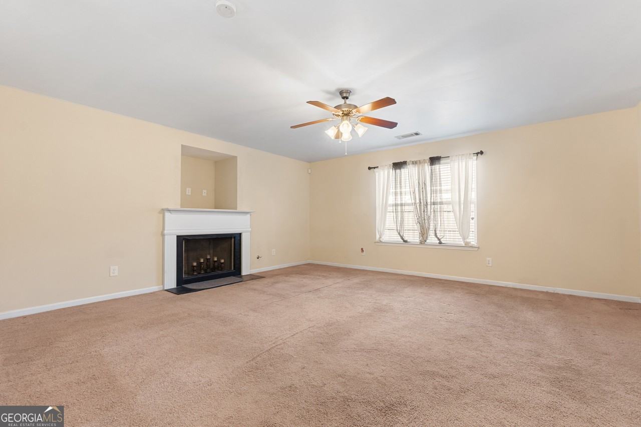 102 Steeple Ct - Photo 5 of 19