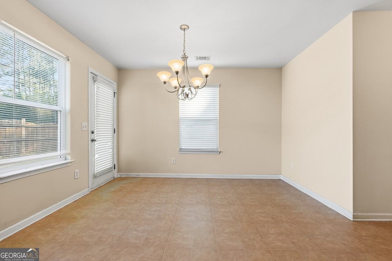 102 Steeple Ct - Photo 7 of 19