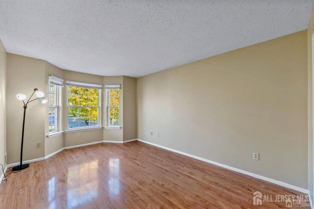 374 Draco Rd - Photo 4 of 15