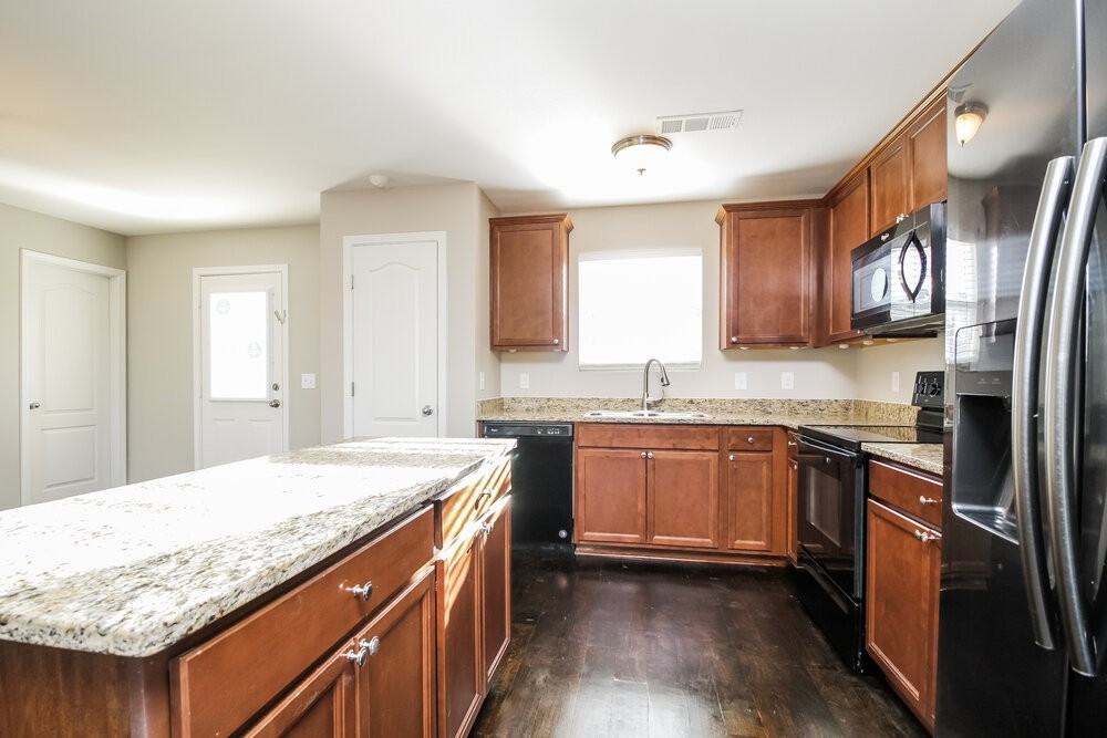 3511 Pitchers Ln - Photo 7 of 17