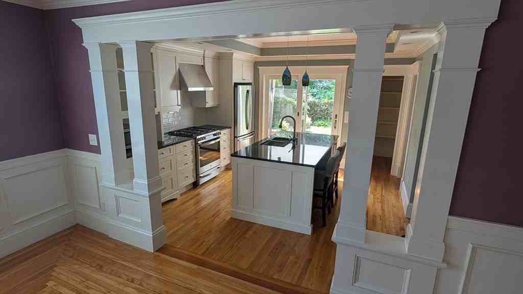 133 Elmwood Rd #2 - Photo 4 of 32
