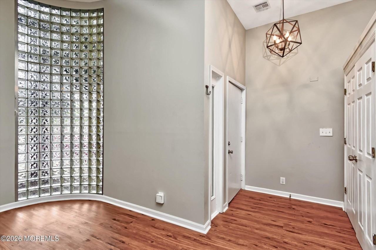 44 Marion St #9 - Photo 4 of 28