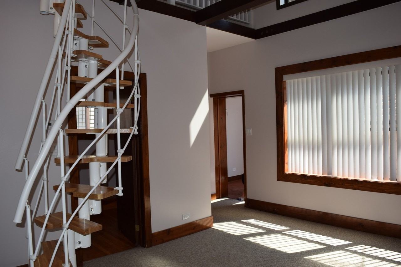 3206 S Wallace St #CH - Photo 2 of 29