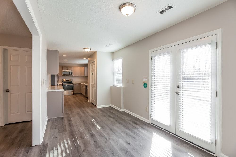 2341 Castlecomer Dr - Photo 7 of 18