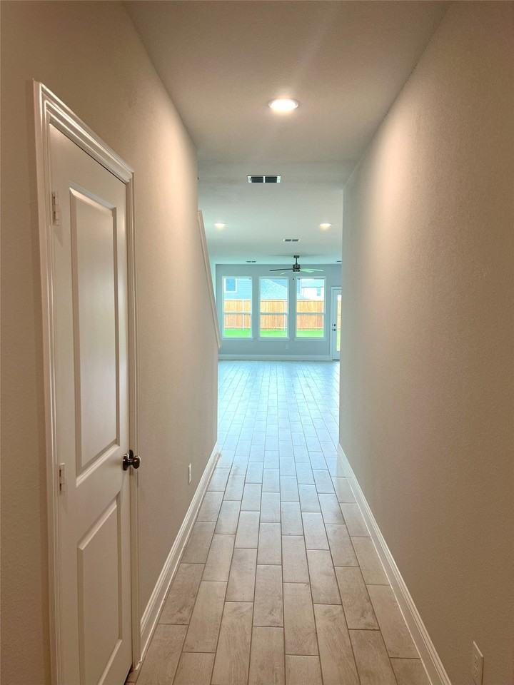 3010 Camilli Cv - Photo 2 of 21