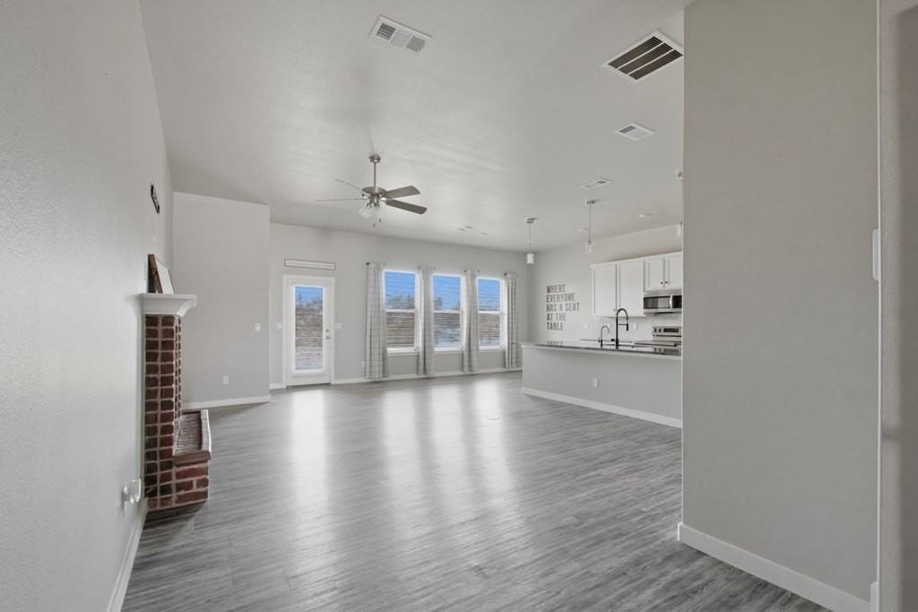 6822 Lonesome Dove Ln - Photo 6 of 30