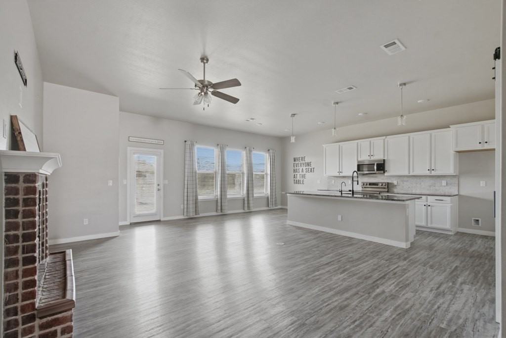 6822 Lonesome Dove Ln - Photo 7 of 30