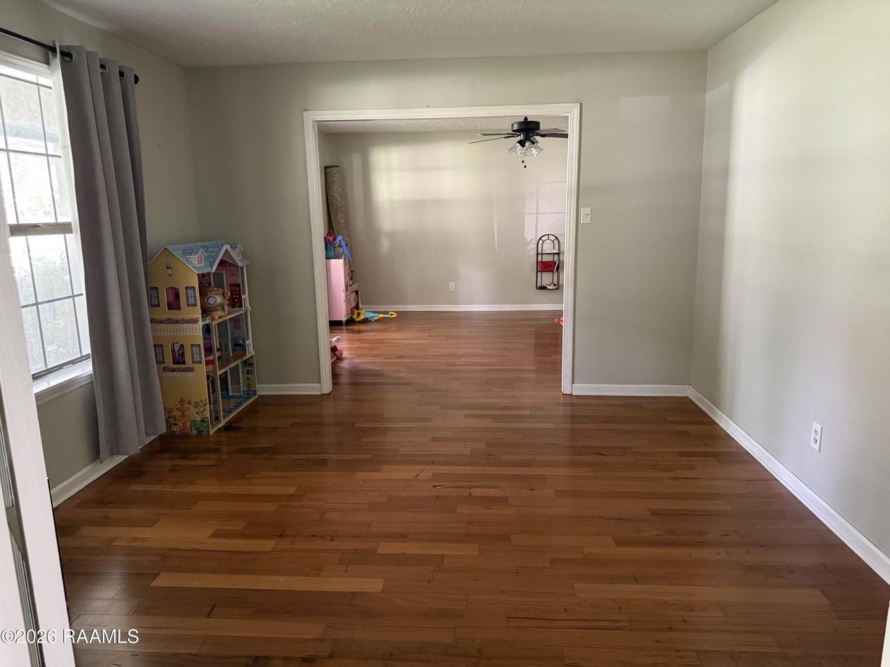 204 Carolyn Dr - Photo 7 of 13