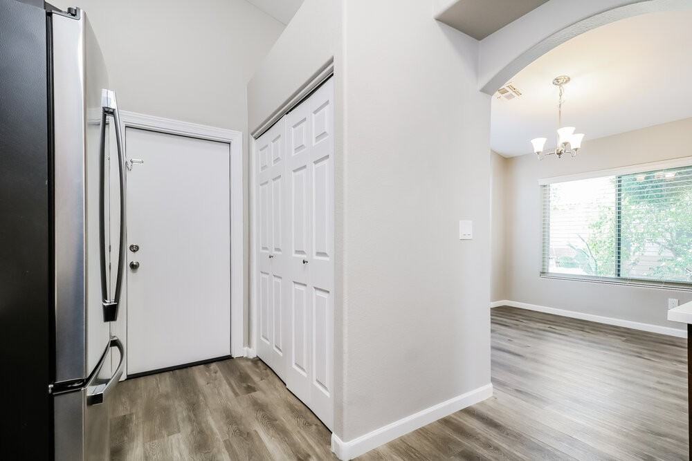 15550 N Ulrich Way - Photo 7 of 16