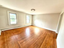 featured image of 10 Conway Pl