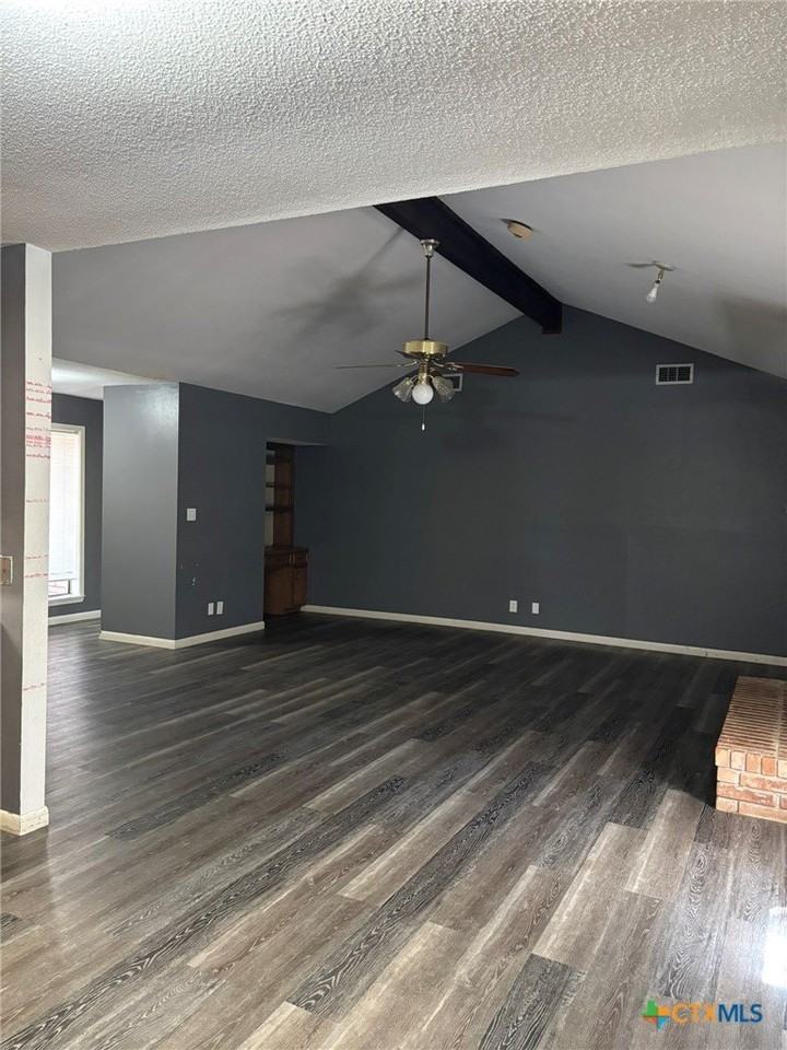 204 Ruidoso Dr - Photo 4 of 17
