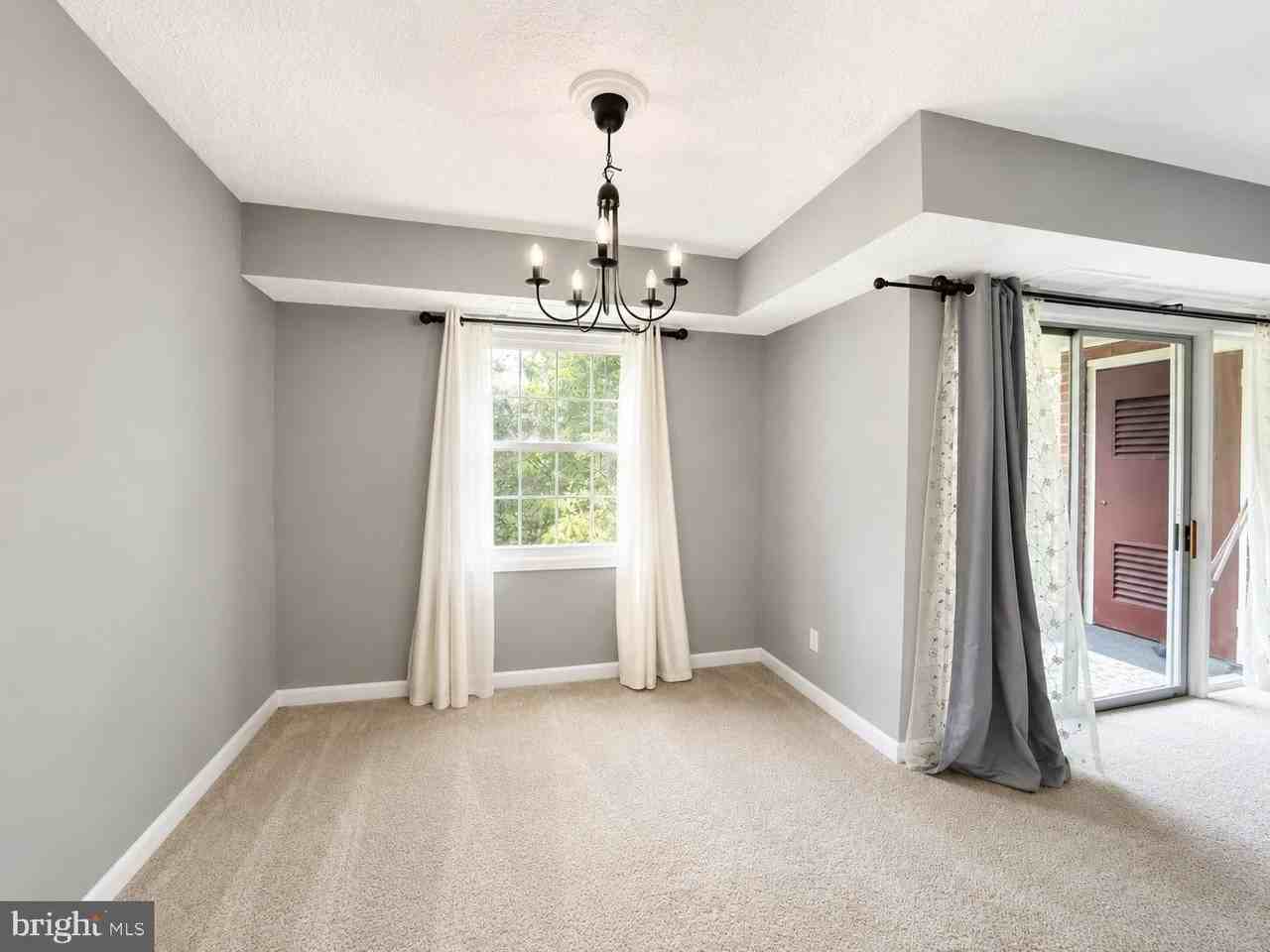 3830 Lyndhurst Dr #303 - Photo 5 of 15