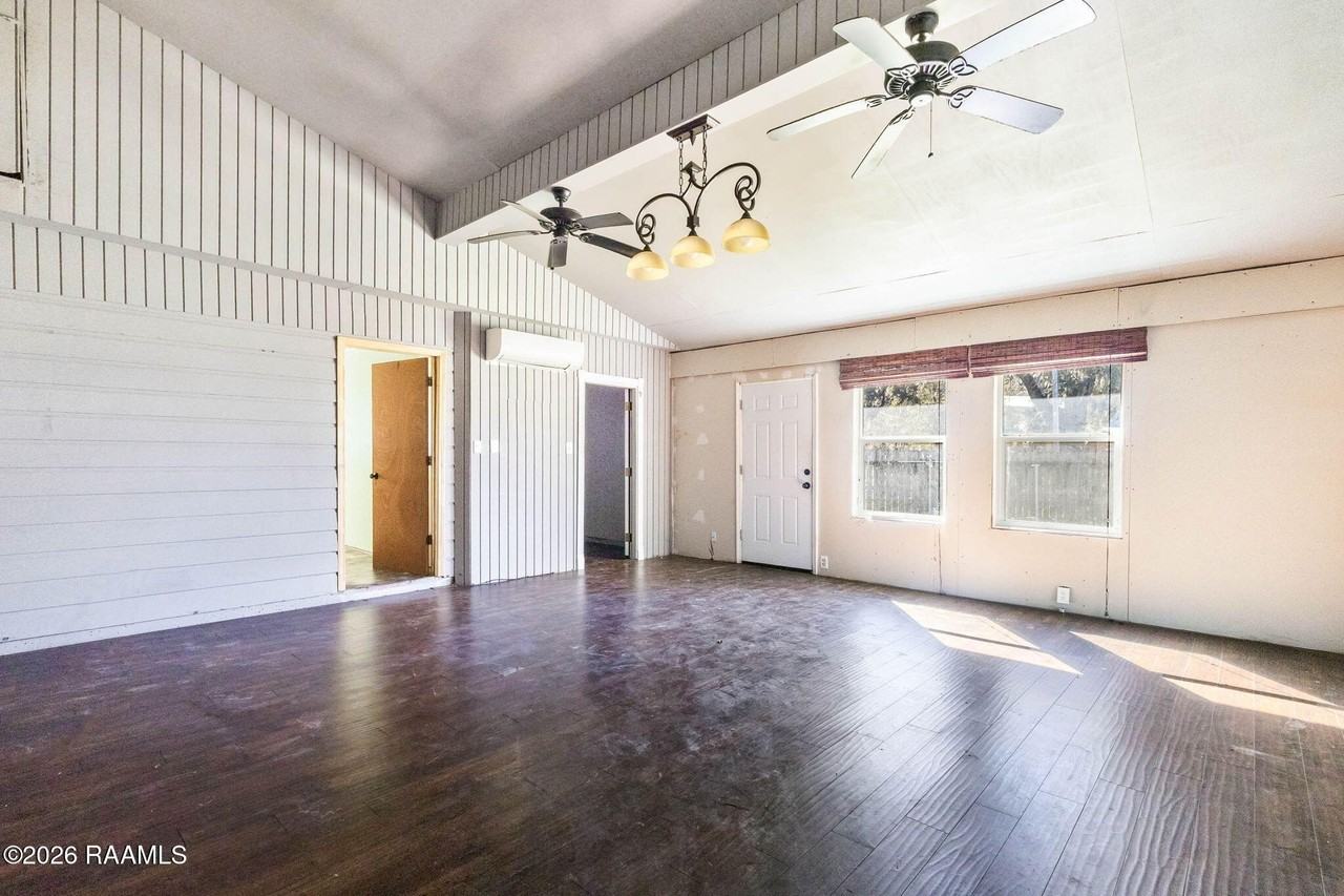 335 Indian Mound Rd - Photo 2 of 15