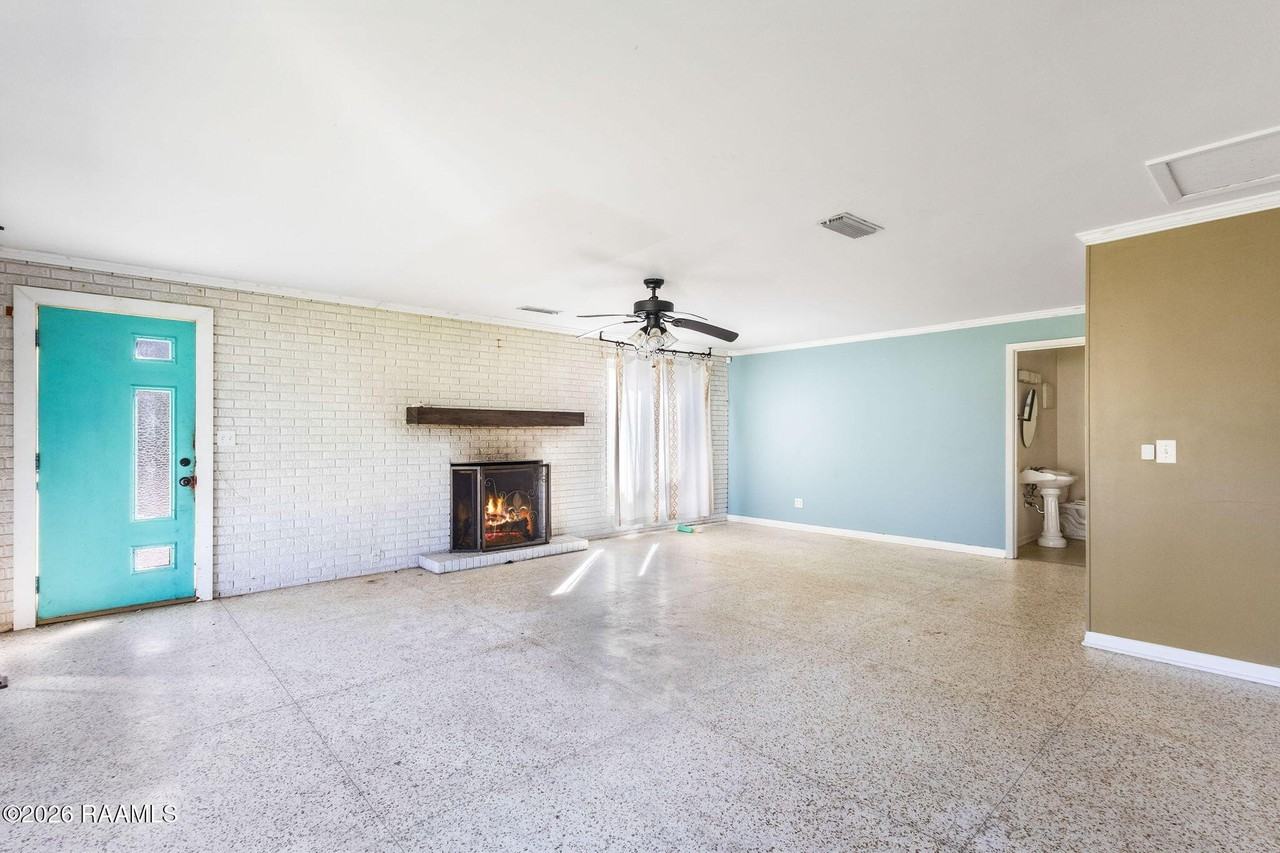 335 Indian Mound Rd - Photo 7 of 15