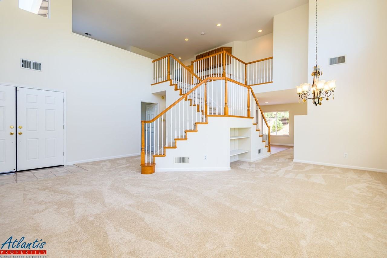 6325 Windrow Ct - Photo 2 of 8
