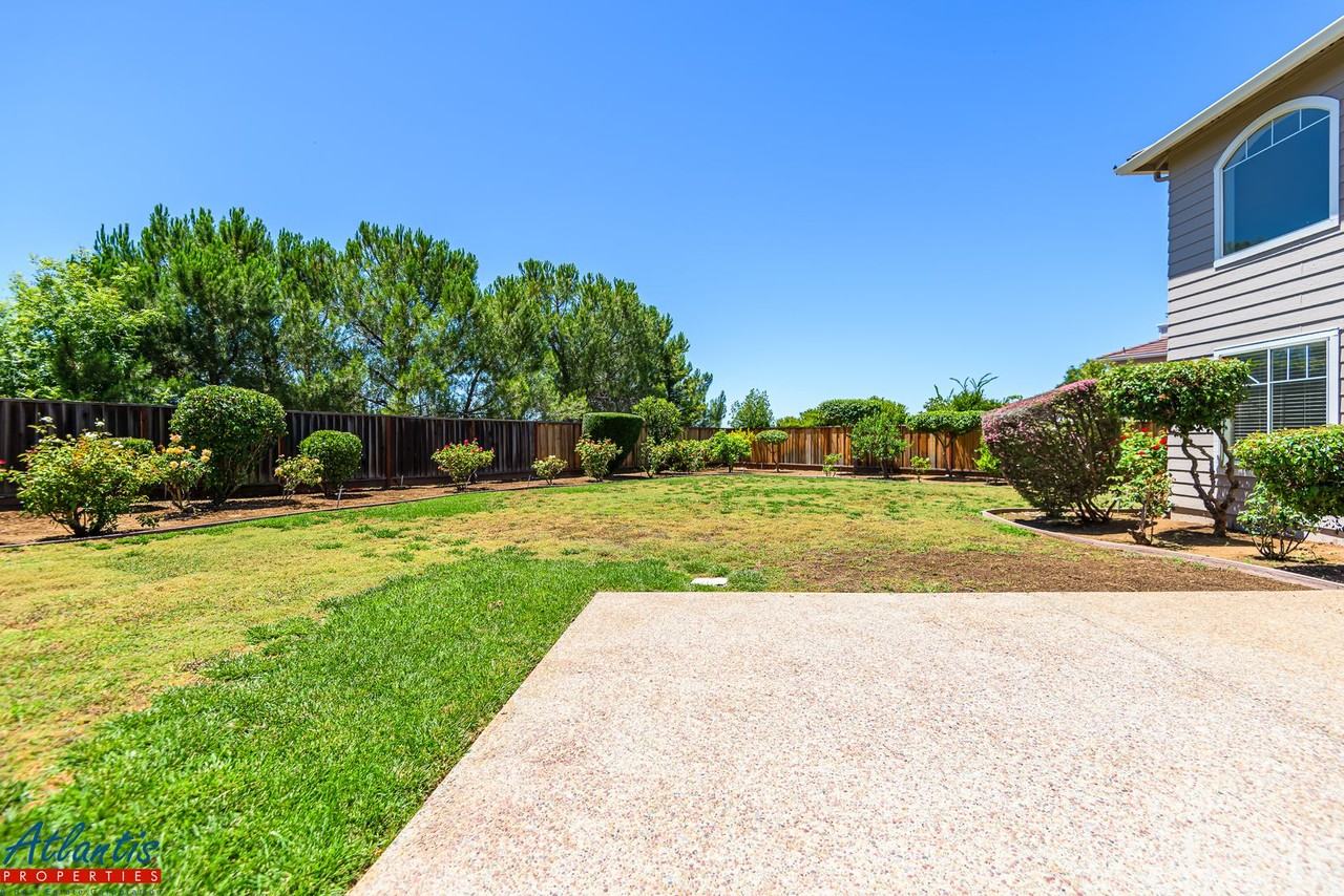6325 Windrow Ct - Photo 6 of 8
