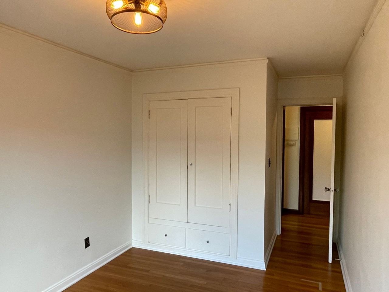 3121 Franklin Ave E #23 - Photo 3 of 14