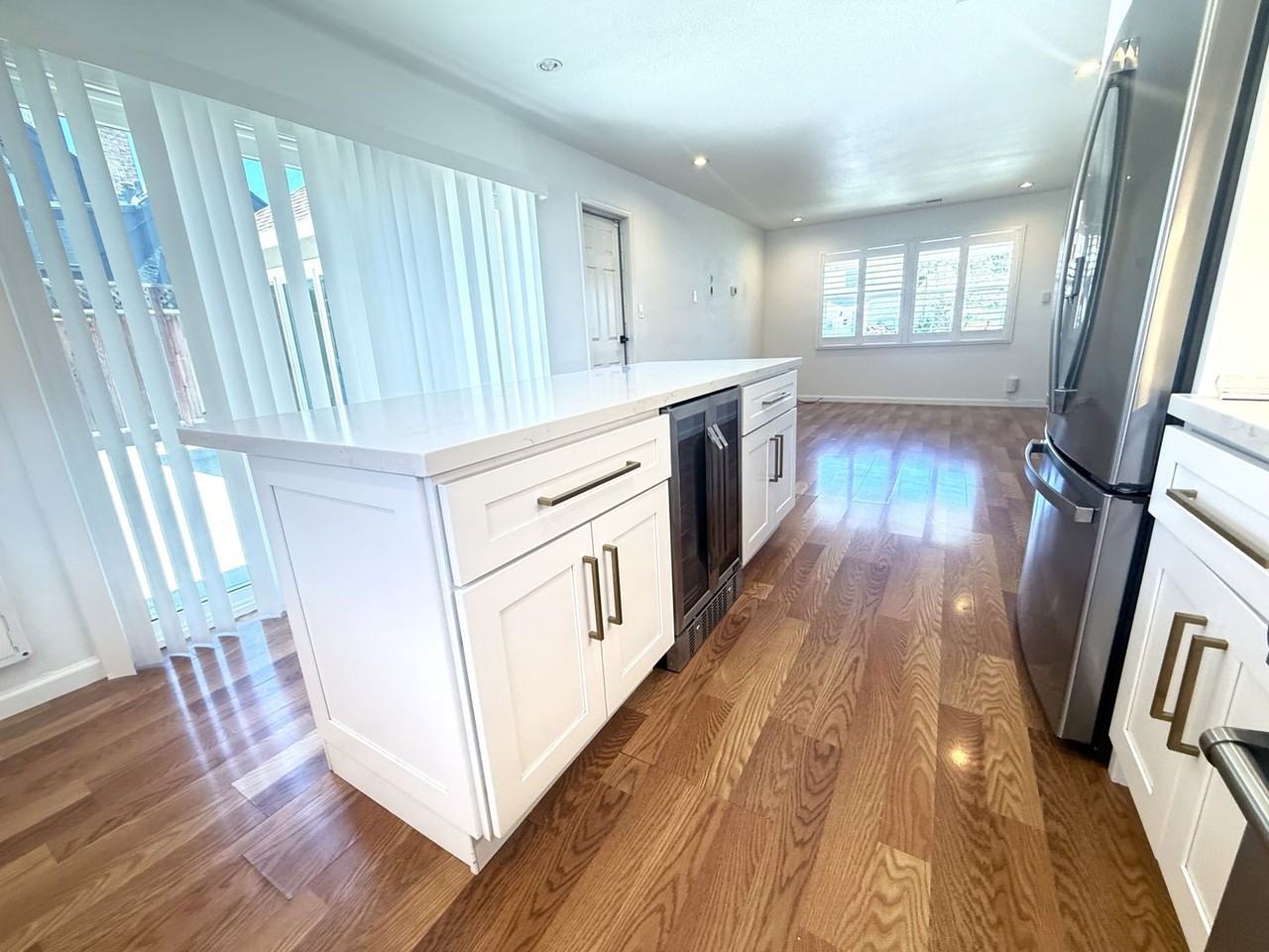 4133 Joan Ave - Photo 5 of 23