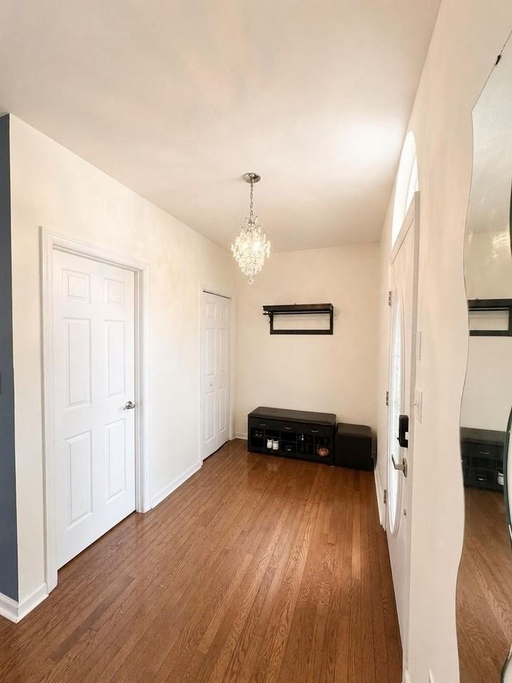 10551 Cherry Grove Ct - Photo 3 of 29