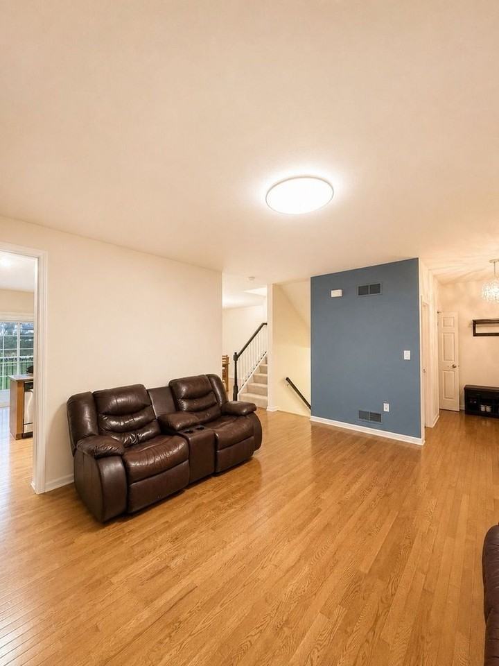 10551 Cherry Grove Ct - Photo 4 of 29