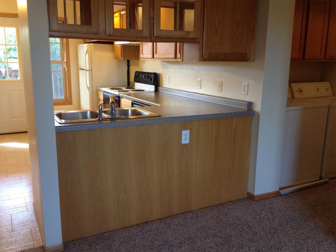 660 Circle Pine Dr #102 - Photo 4 of 9
