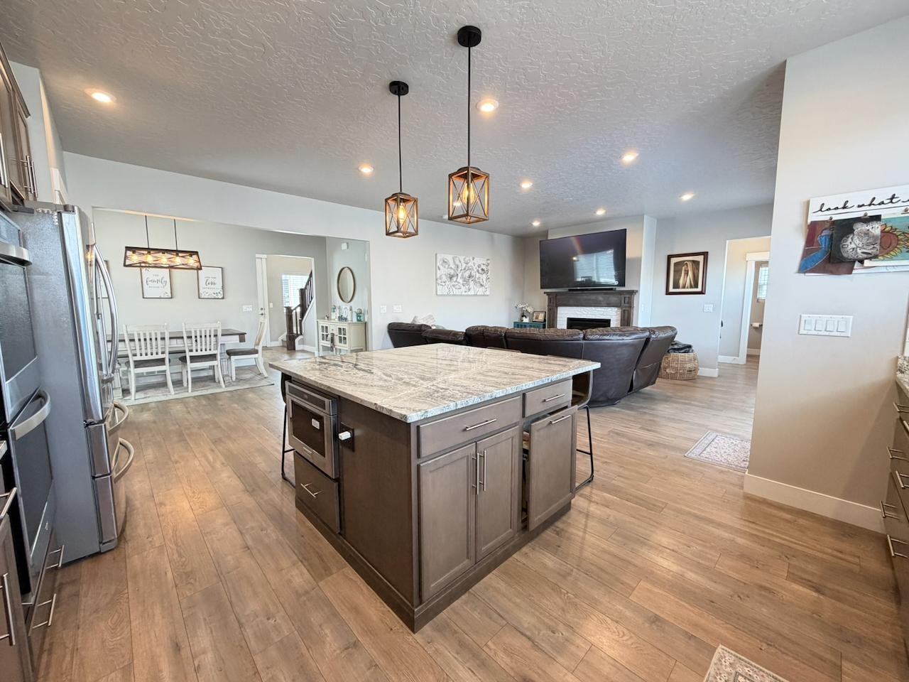 5266 N Silver Pine Ln - Photo 4 of 11