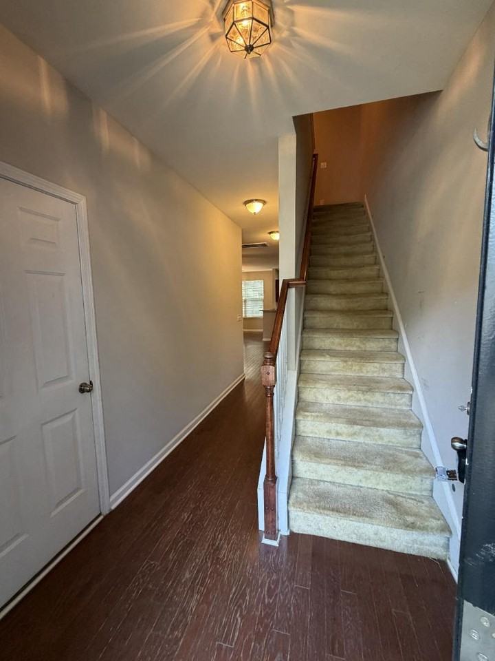 827 Bibury Ct - Photo 7 of 20
