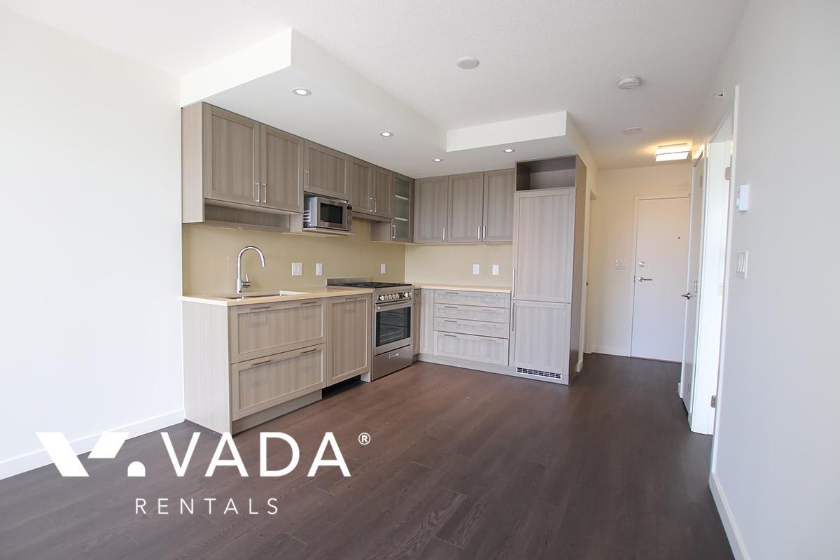 Wall Centre Central Park 1 BR APT Rental 816 - Photo 5 of 16