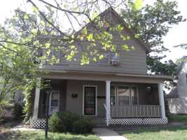 featured image of 319 W 9th Ave