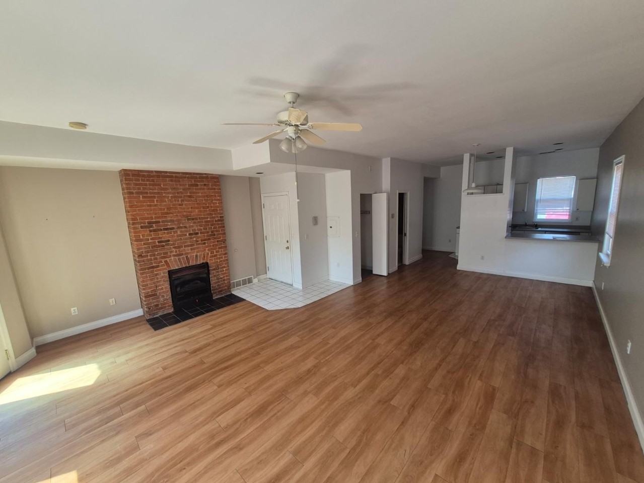 162 Park St Upper Front - Photo 2 of 10