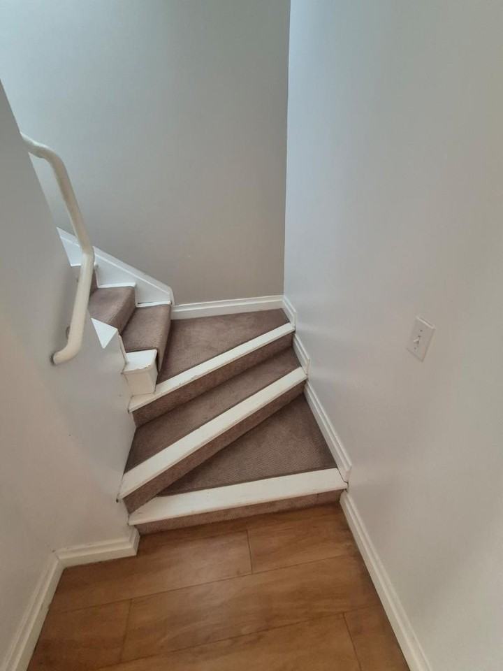 162 Park St Upper Front - Photo 4 of 10