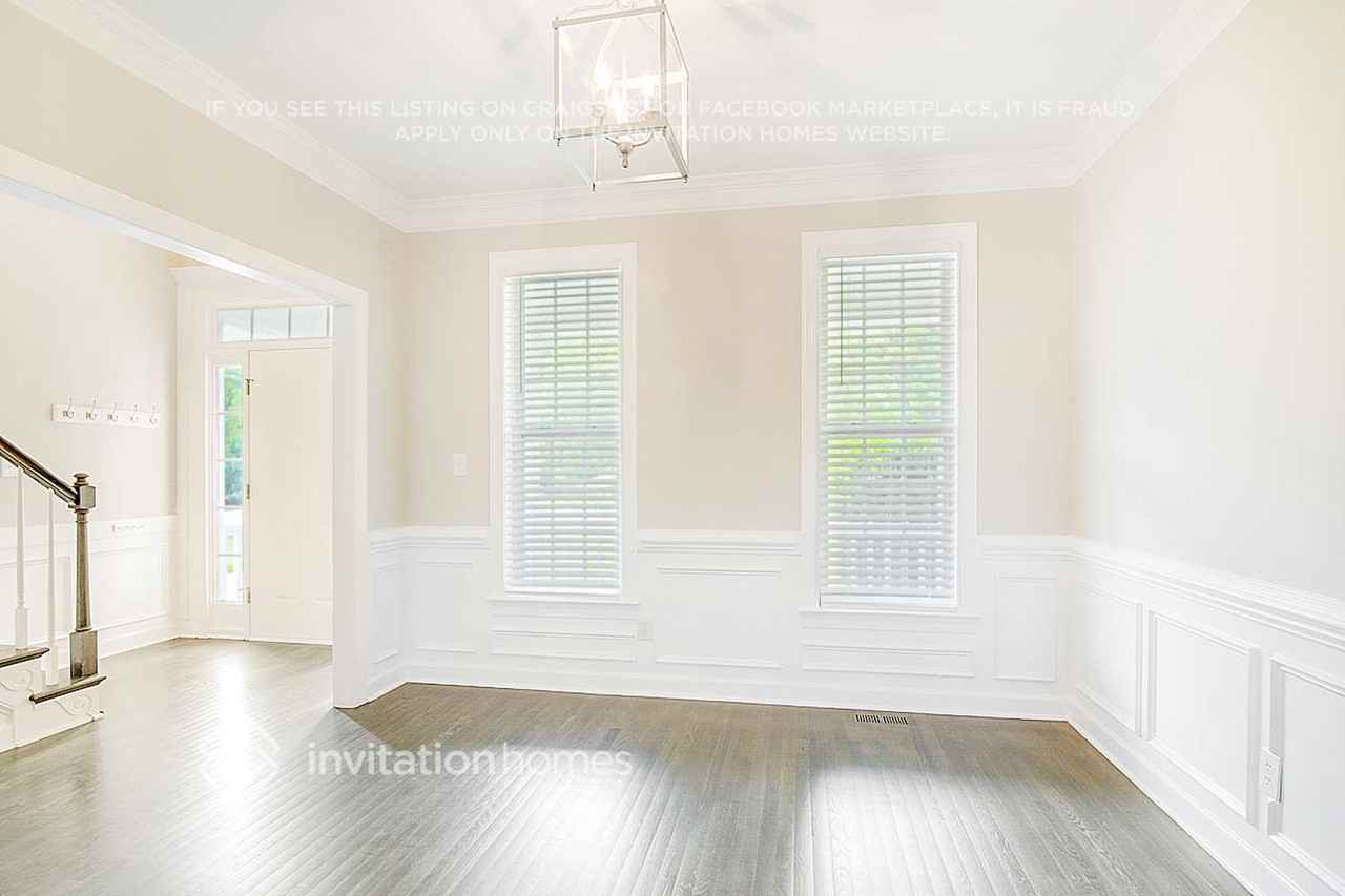 6917 Oviedo Dr - Photo 2 of 27