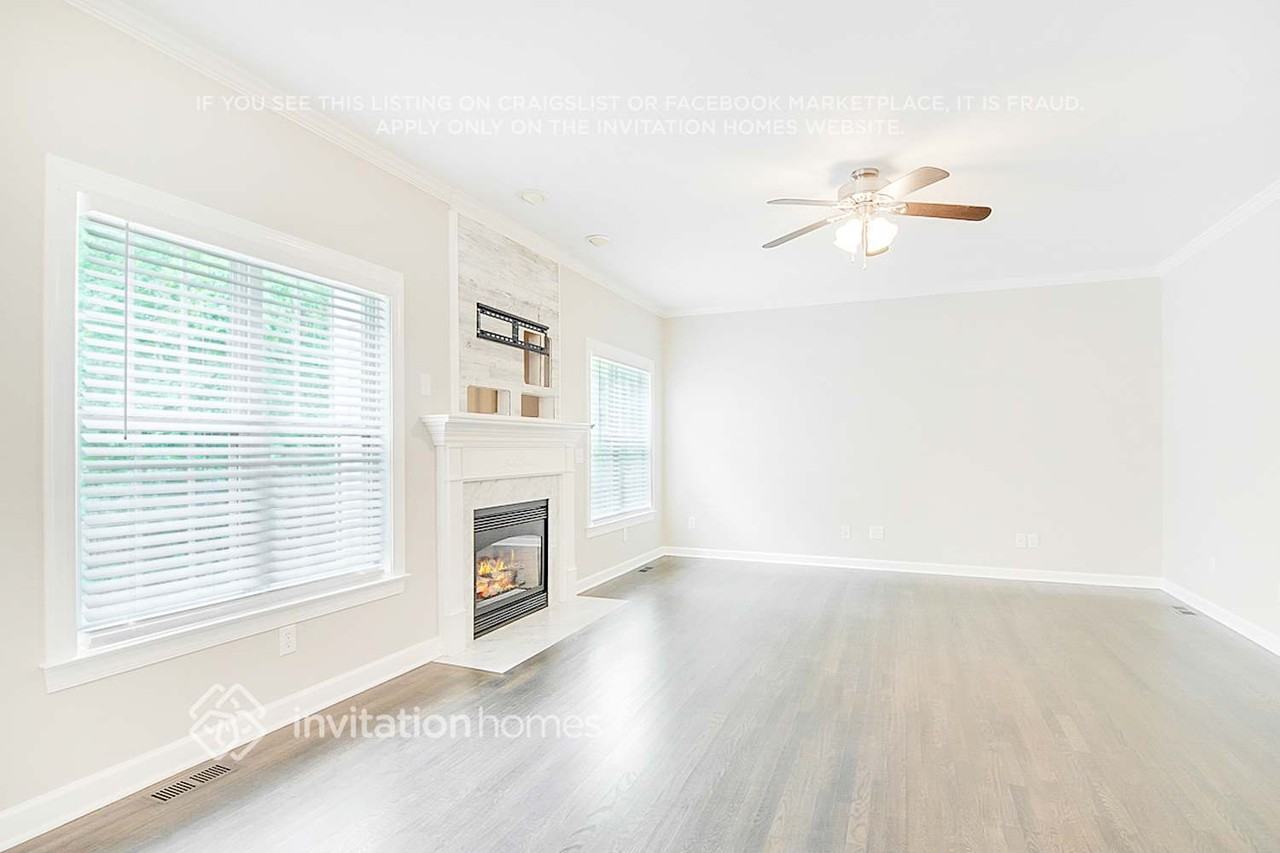 6917 Oviedo Dr - Photo 4 of 27