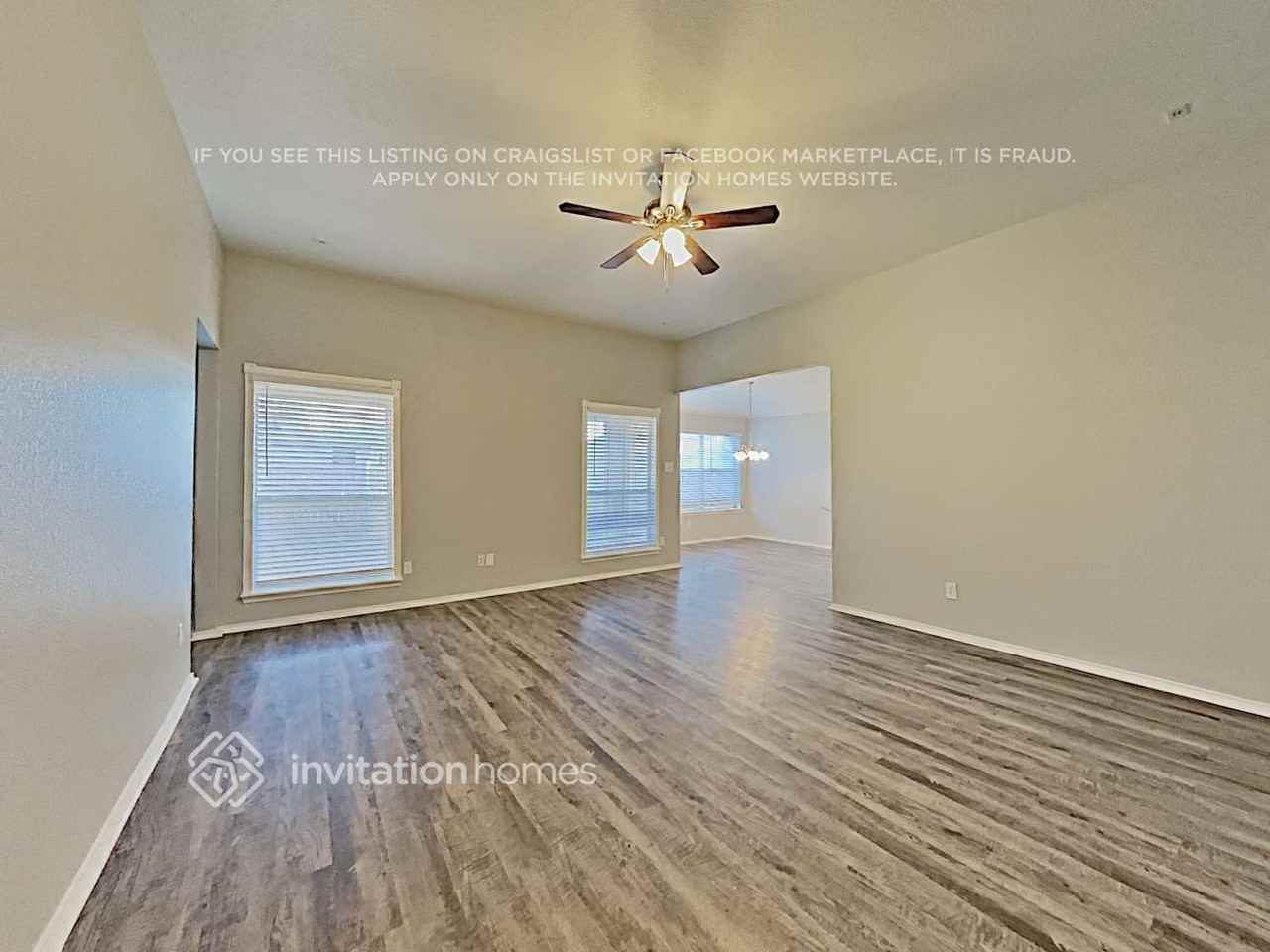 512 Bretts Way - Photo 3 of 19