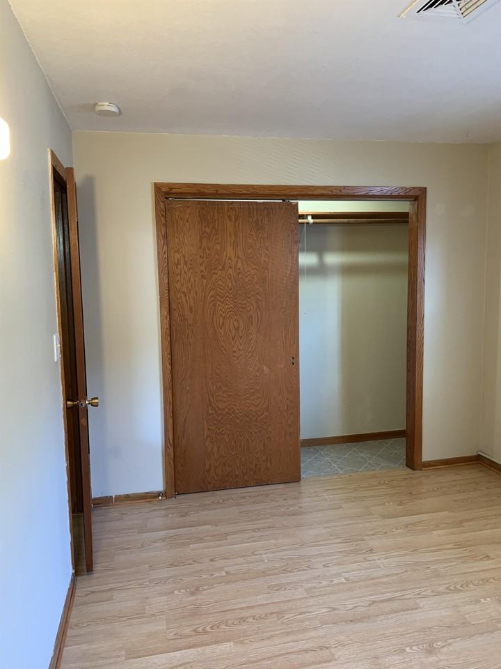 409 2nd Street-5 #409-5 - Photo 6 of 13