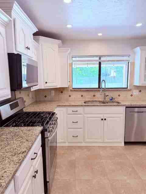 12301 Arrowhead Terrace - Photo 7 of 26
