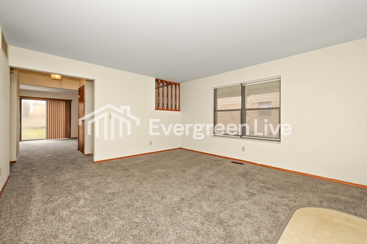 6526 Shull Rd - Photo 3 of 15