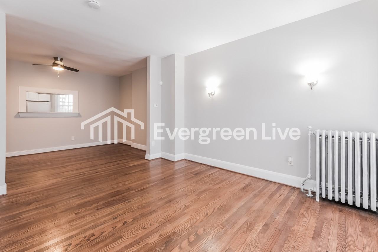 2734 E Biddle St - Photo 2 of 15