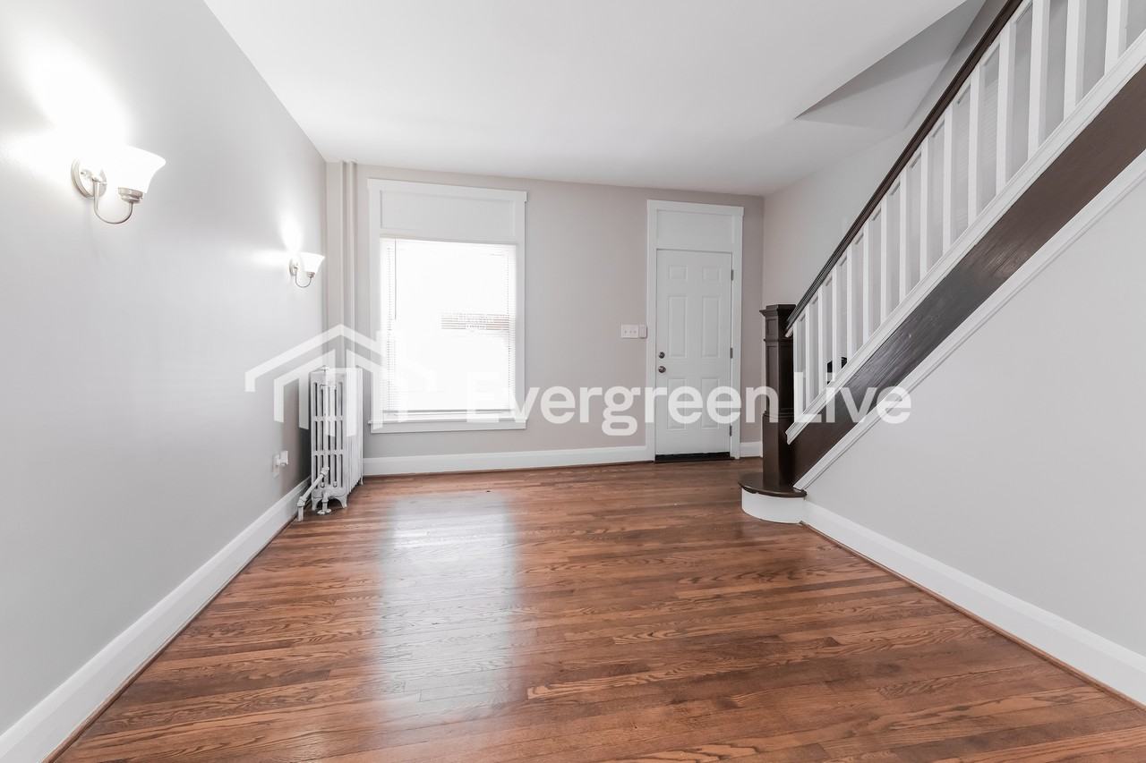 2734 E Biddle St - Photo 3 of 15